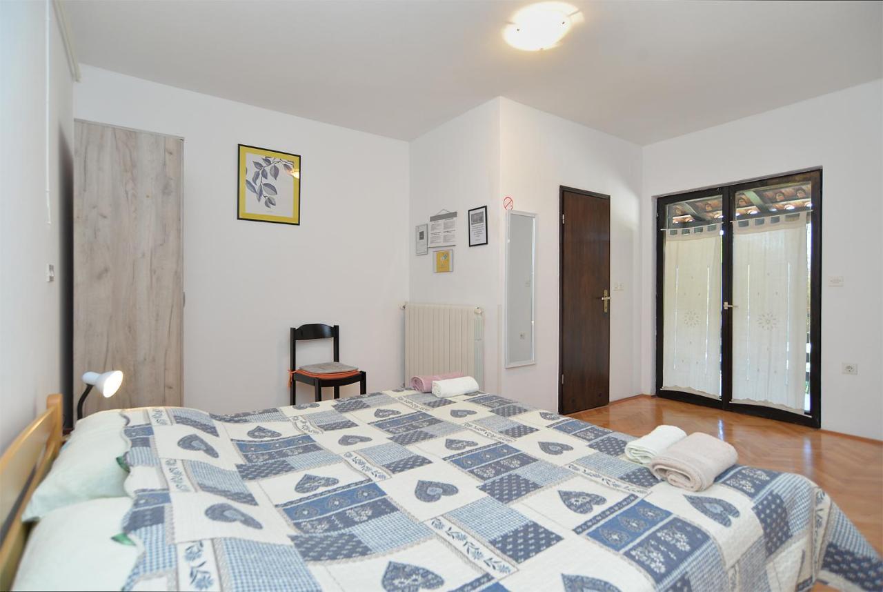 Rooms Veli Vrh 2208 Pula Exteriér fotografie